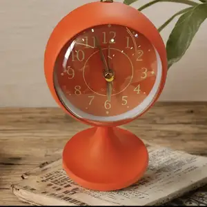 Portada de Classic alarm clock con referencia a 110511