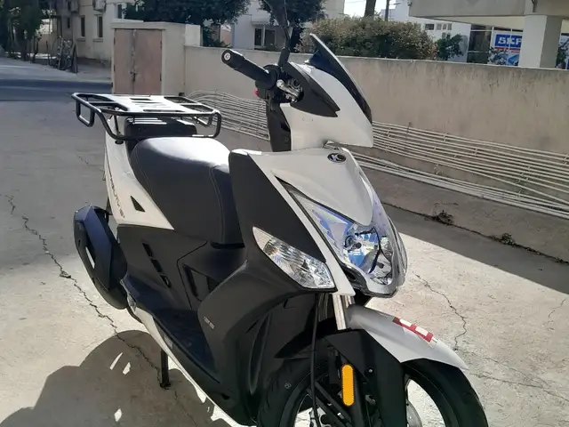 Portada de Motorbike con referencia a 108941
