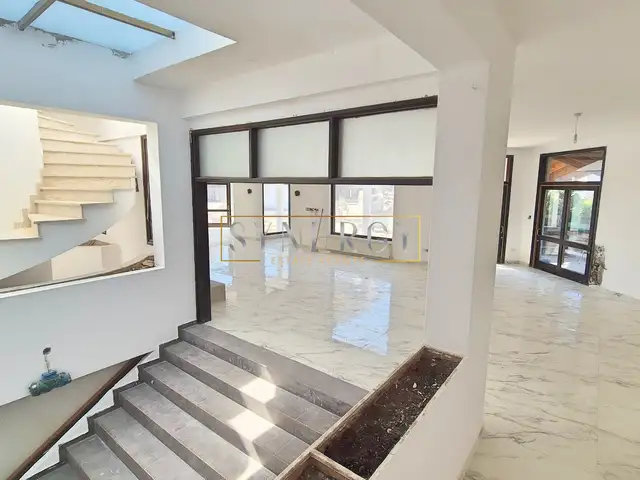 Portada de 6-bedroom detached house fоr sаle con referencia a 110356